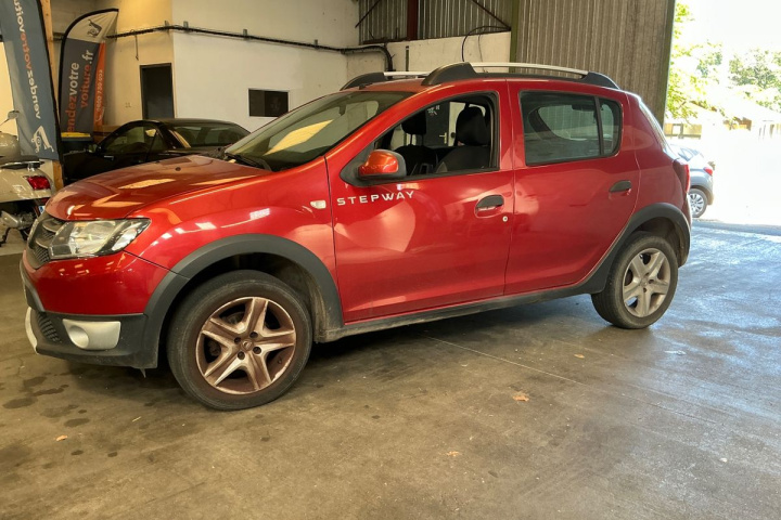 DACIA SANDERO